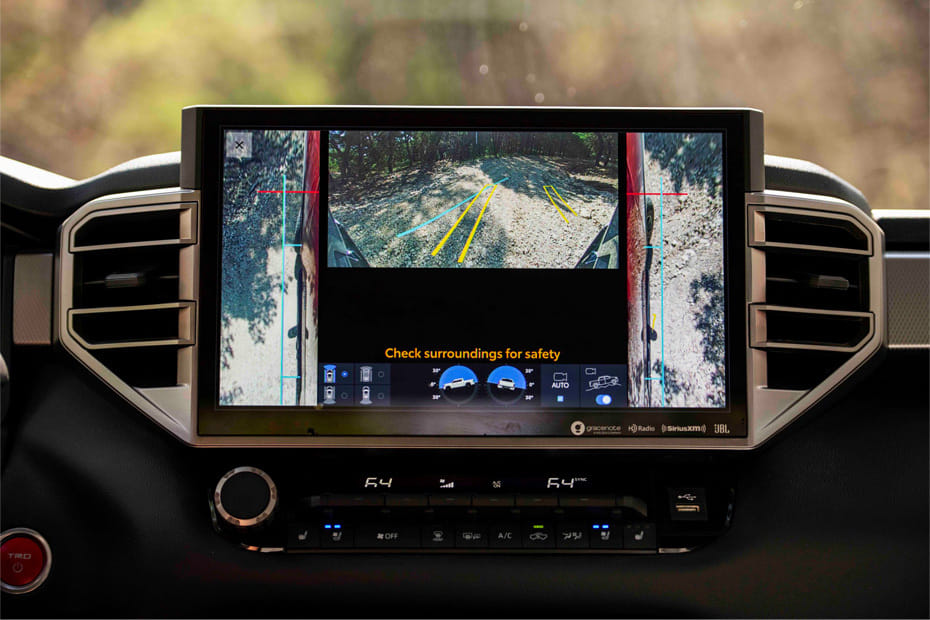 تندرا Parking Assist