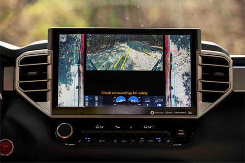 تندرا Parking Assist