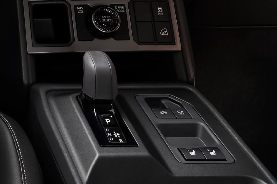 تويوتا هايلوكس بي إي في Gear Shifter