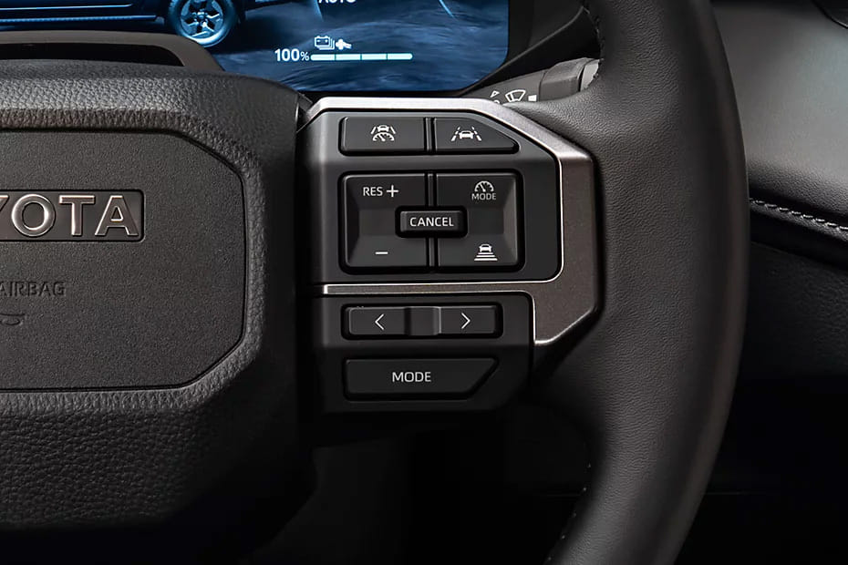 تويوتا هايلوكس بي إي في Multi Function Steering
