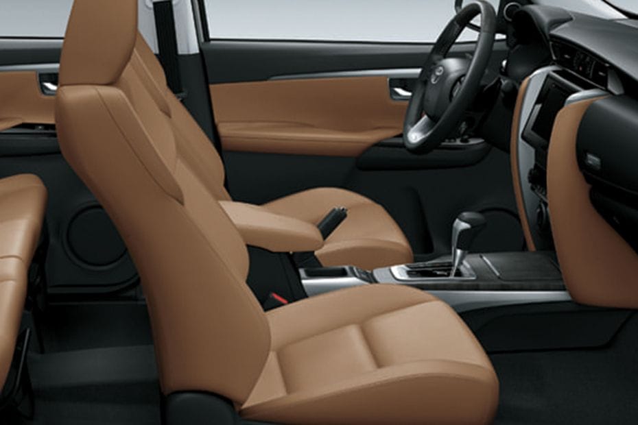فورتشنر  Front Seats