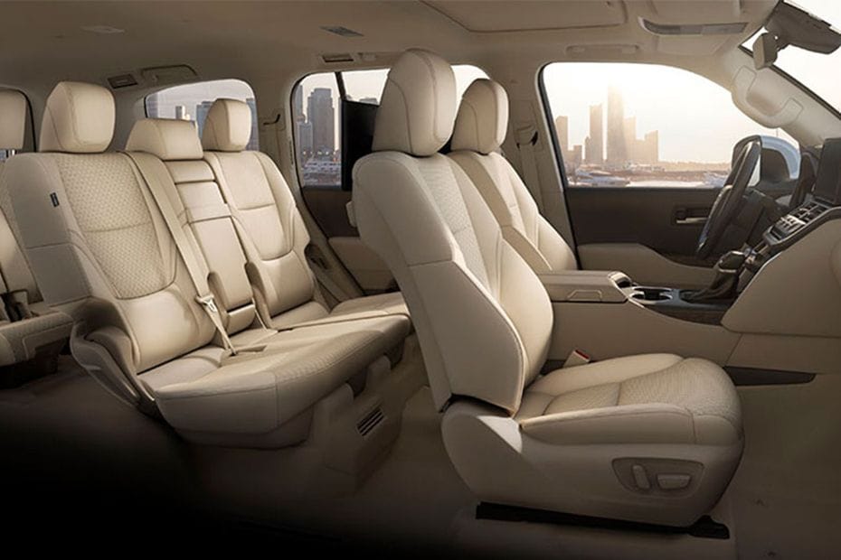 لاند كروزر 2024-2025 Rear Seat Head rest في العربيةالسعودية