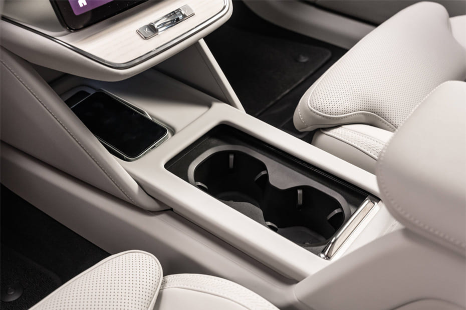 ES90 Cup Holders
