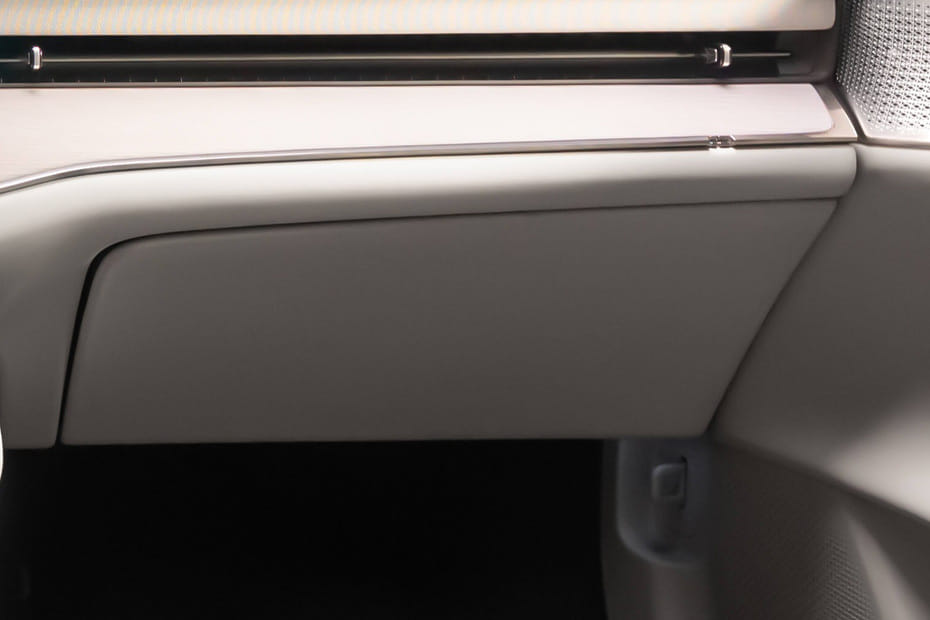 Volvo ES90 Glove Box