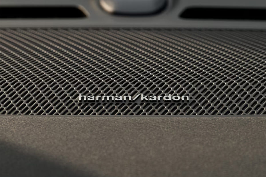 Speakers View of Volvo EX40