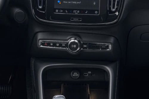 Front AC Controls of فولفو إي سي 40