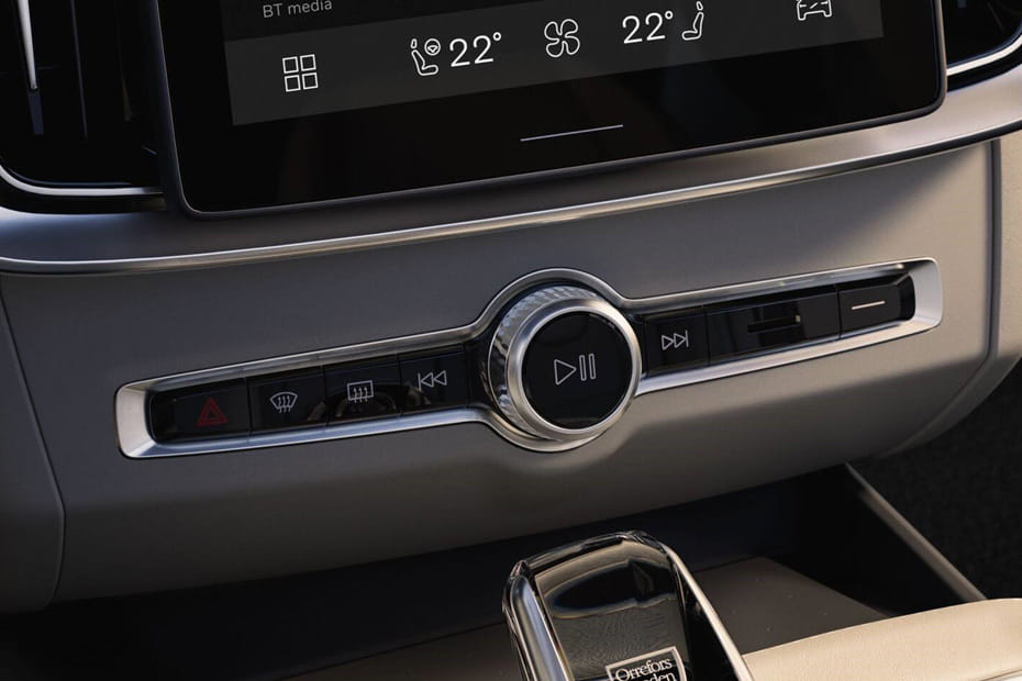 Front AC Controls of فولفو إس ٩٠