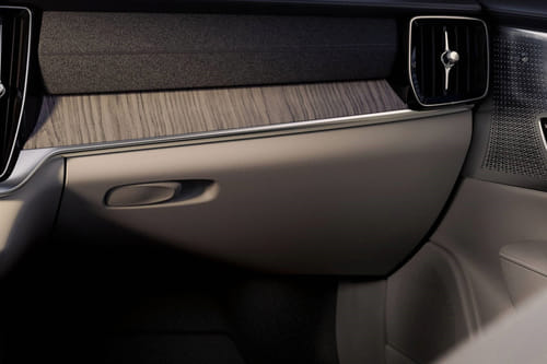 Volvo S90 Glove Box