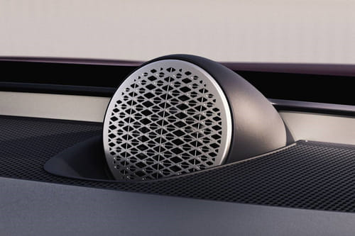 Speakers View of Volvo S90