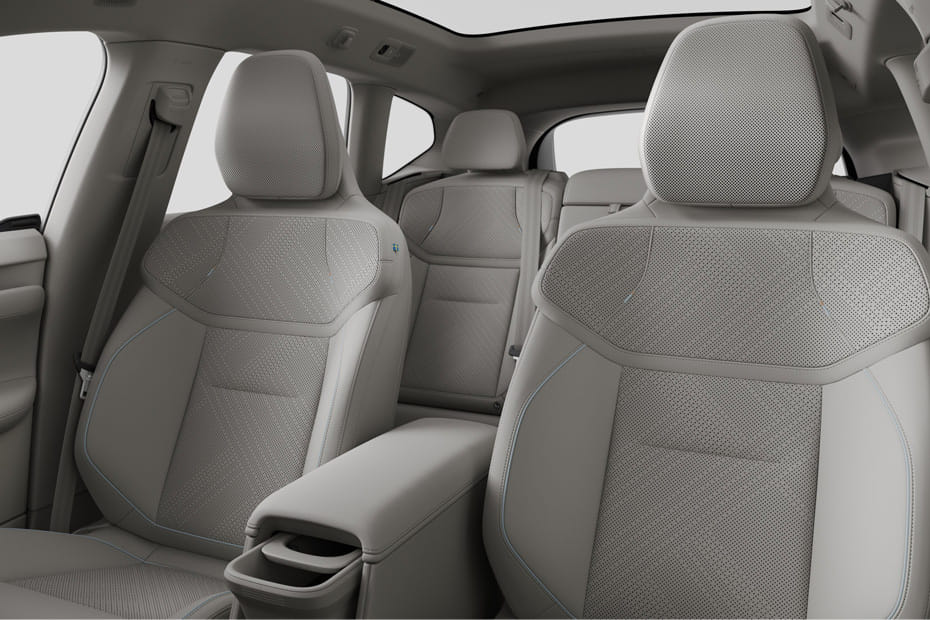 إي إكس 60 Front Seats