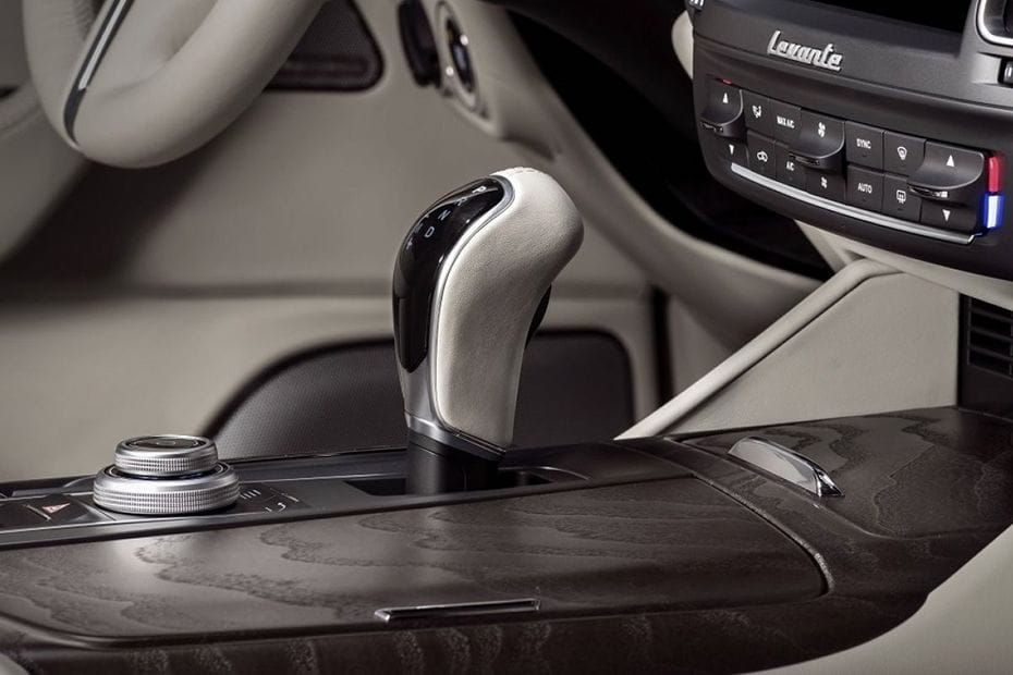 مازيراتي ليفانتي Gear Shifter
