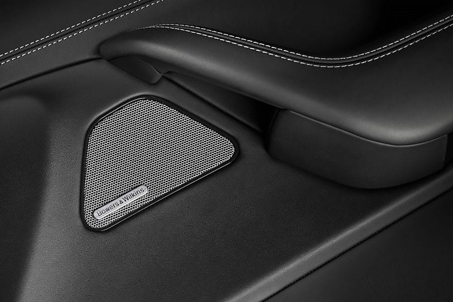 Speakers View of Maserati Levante