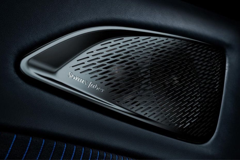 Speakers View of Maserati MC20