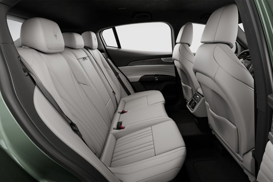 مازيراتي جريكالي Rear Seats