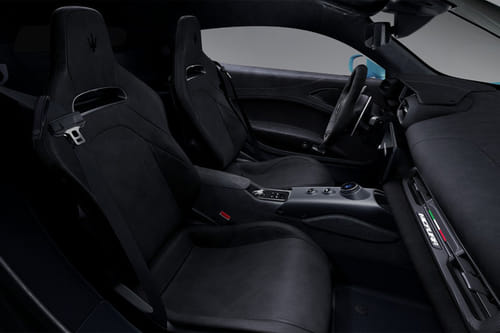 مكبورا Front Seats