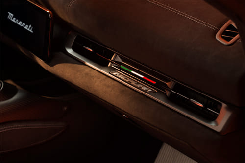 مكبورا Front Side Ac Vents