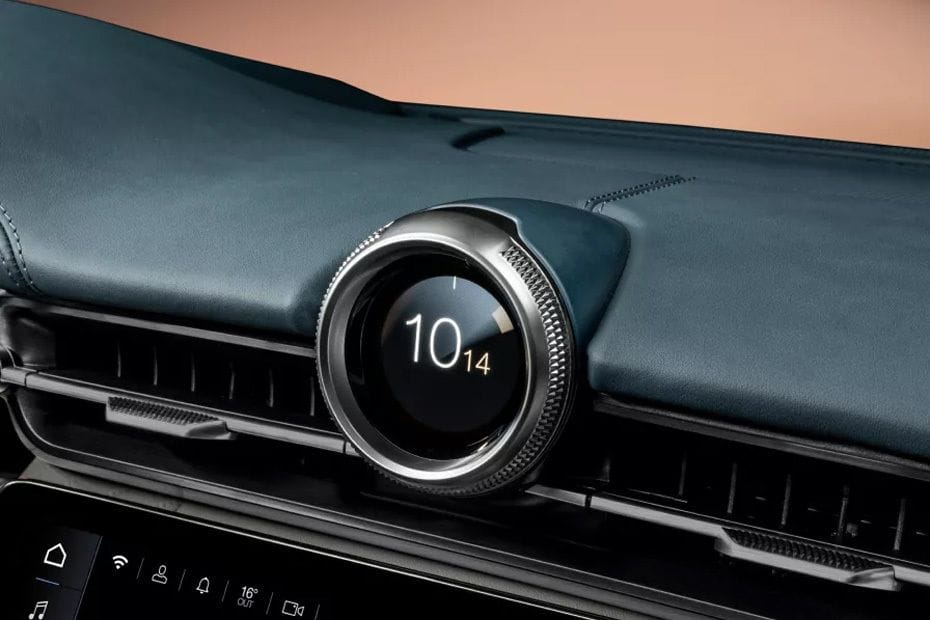 clock in مازيراتي جران توريزمو