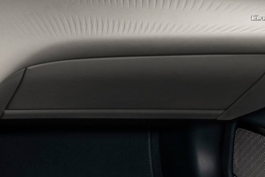 مازيراتي جران توريزمو Glove Box
