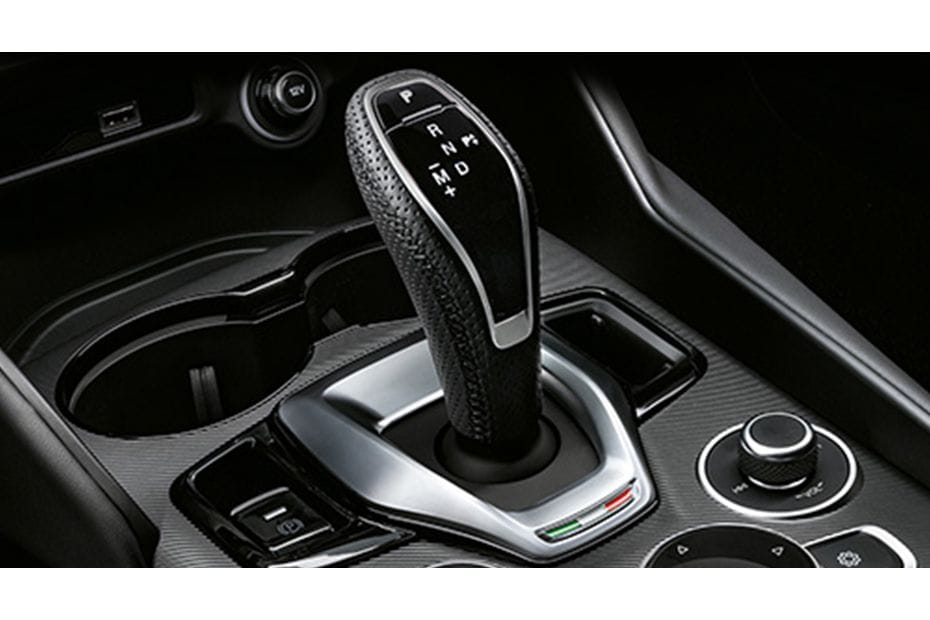 Alfa Romeo Giulia Gear Shifter