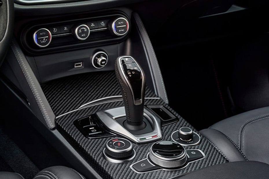 Alfa Romeo Stelvio Quadrifoglio Gear Shifter