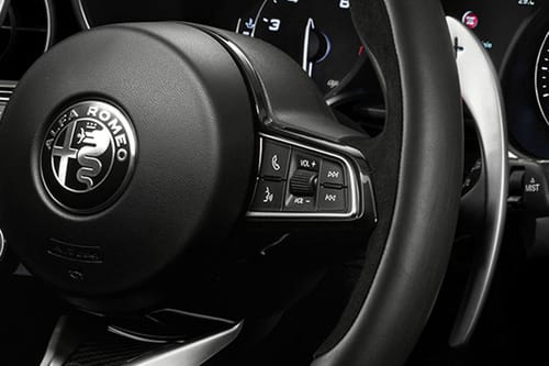 Alfa Romeo Stelvio Quadrifoglio Multi Function Steering
