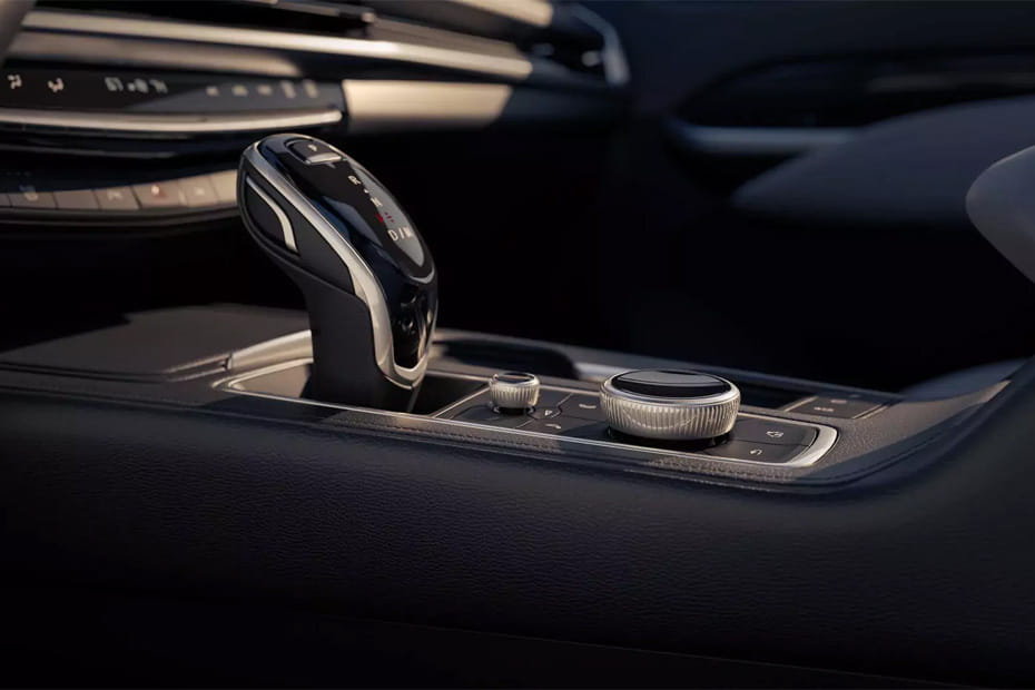 كاديلاك XT4 Gear Shifter