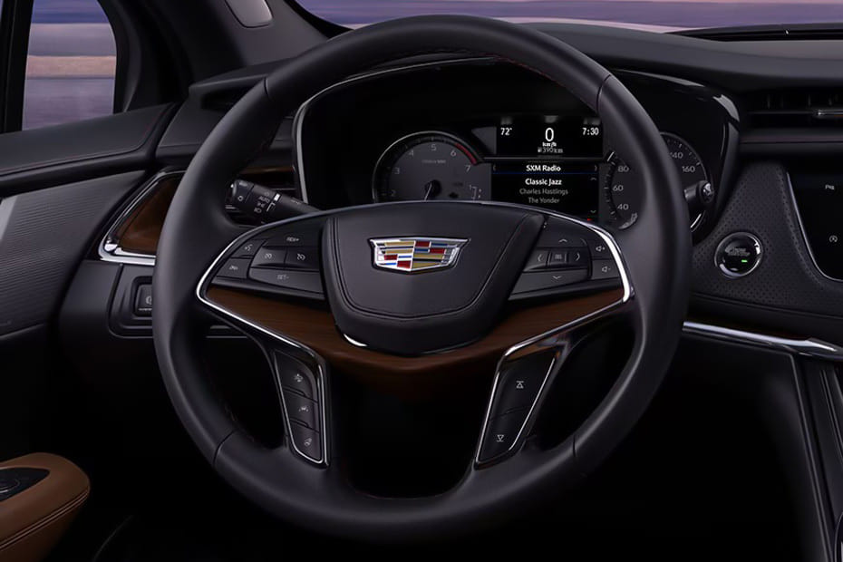 كاديلاك XT6 Multi Function Steering