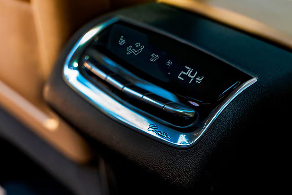 XT6 Rear AC Controls