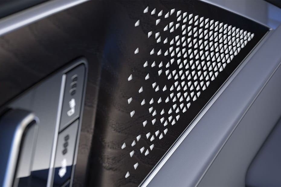 Speakers View of Cadillac LYRIQ