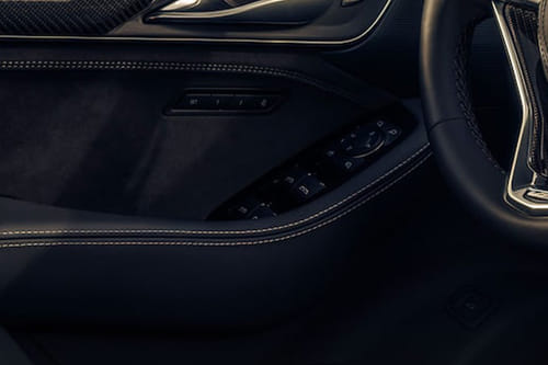 كاديلاك سي تي 5 في Drivers Side In Side Door Controls