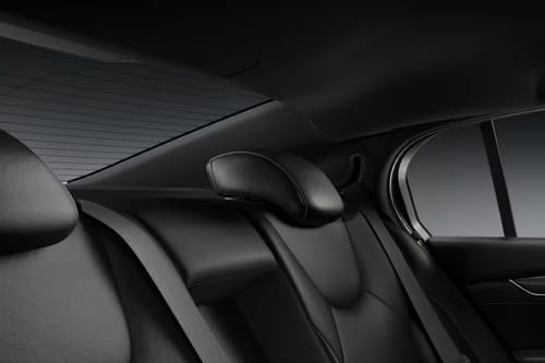 سي تي 5 في Rear Seat Head rest