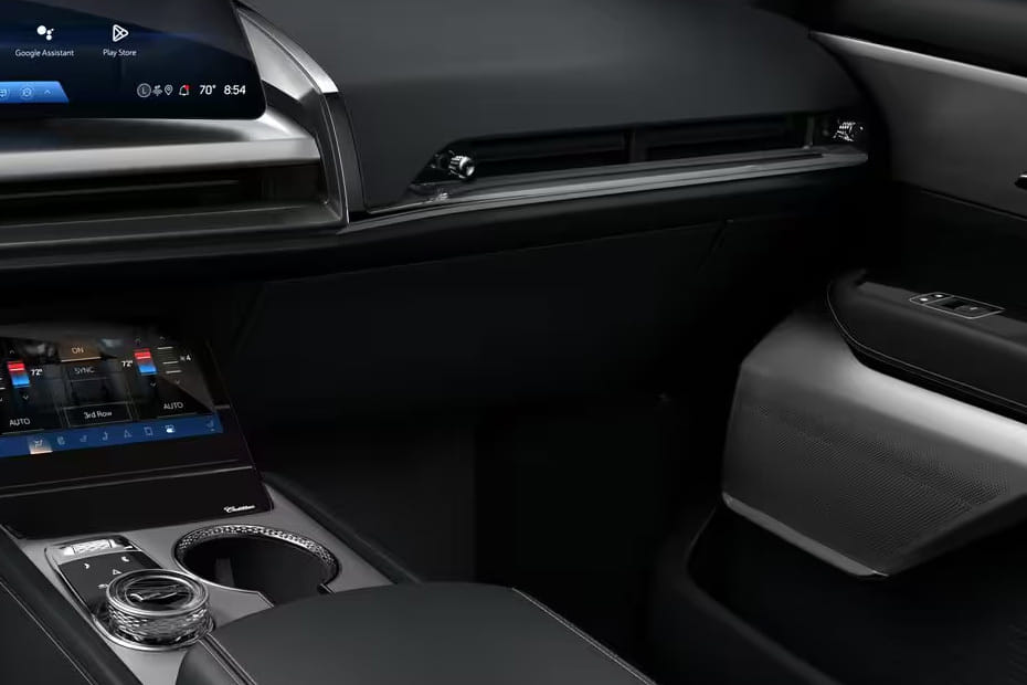 كاديلاك فيستيك Glove Box