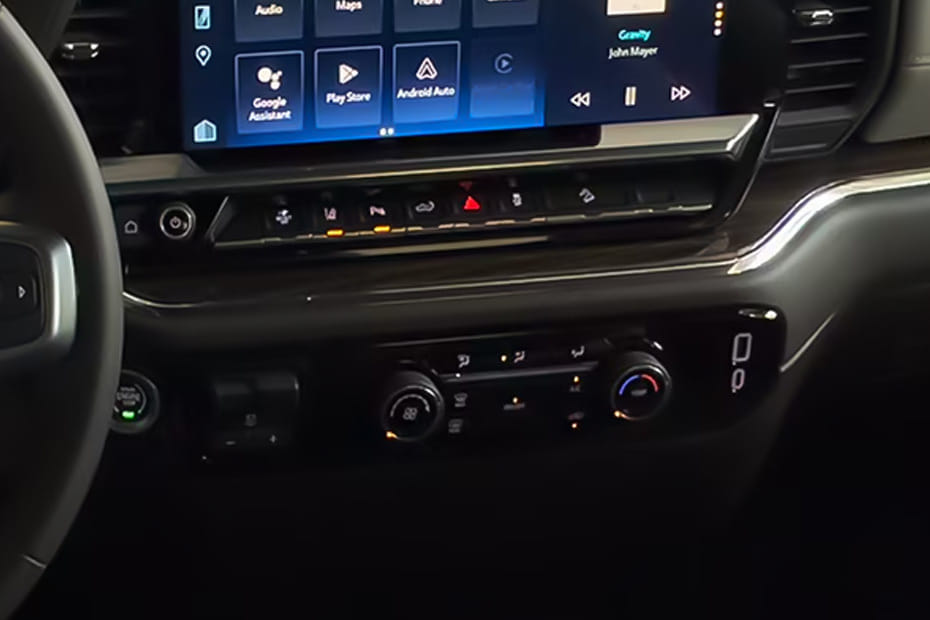 Front AC Controls of شفروليه سيلفرادو إتش دي