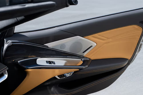 شفروليه كورفيت إي-راي Inside Of Drivers Side Open Door