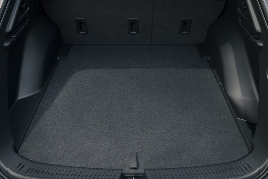 Folding Seats of شفروليه إيكوينوكس إي في