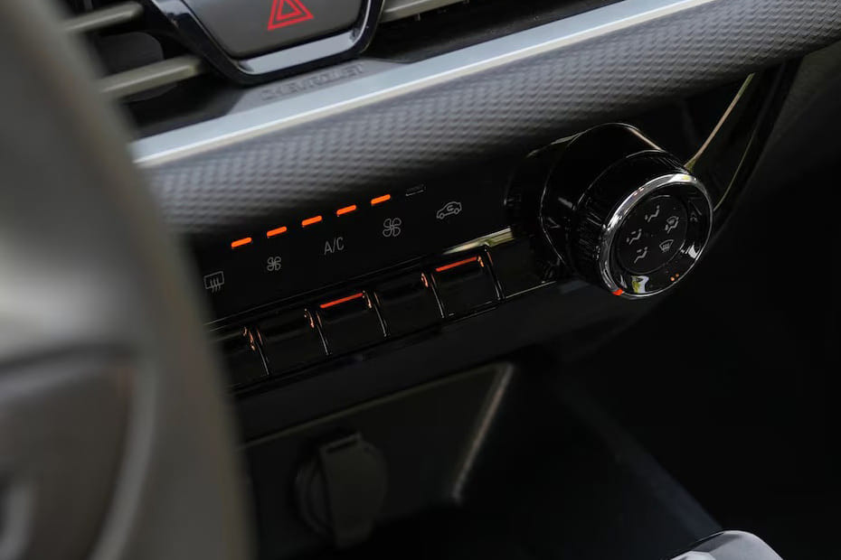 Front AC Controls of شفروليه كروز