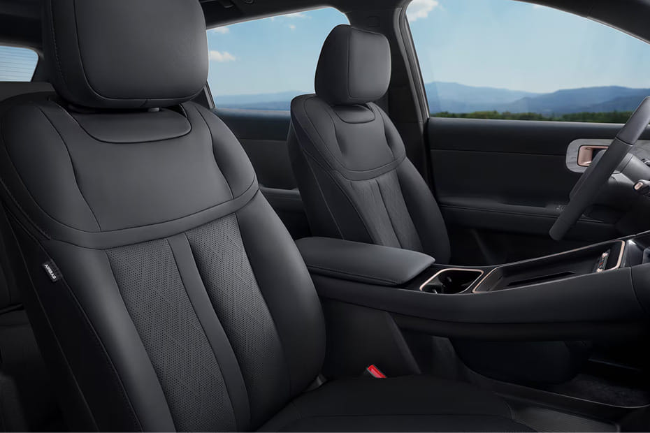 كابتيفا بي إتش إي في Front Seats