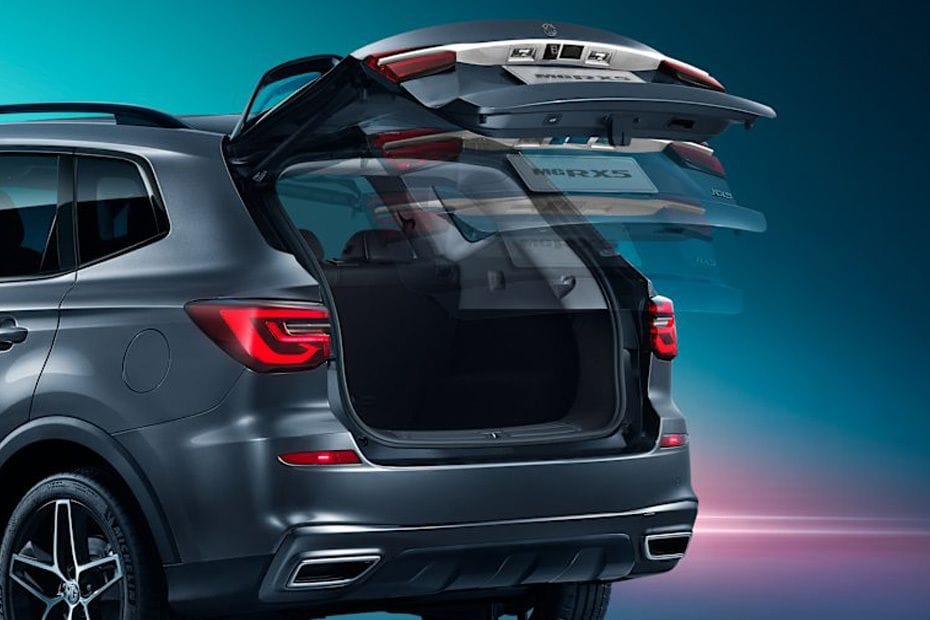 RX5 Trunk Open