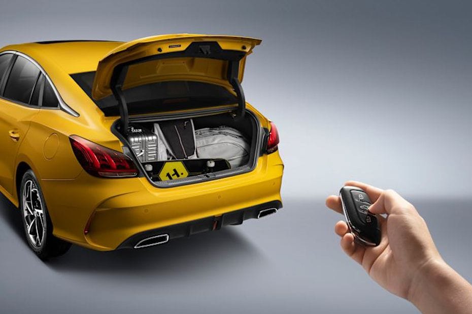 GT 2024-26 Trunk Open