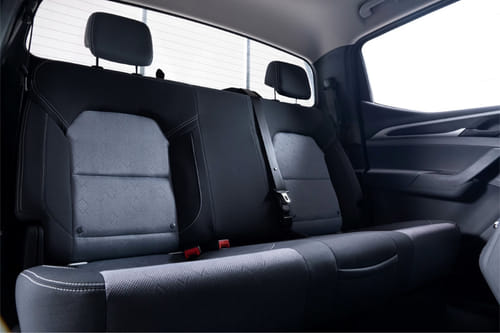 إم جي T60 Rear Seats