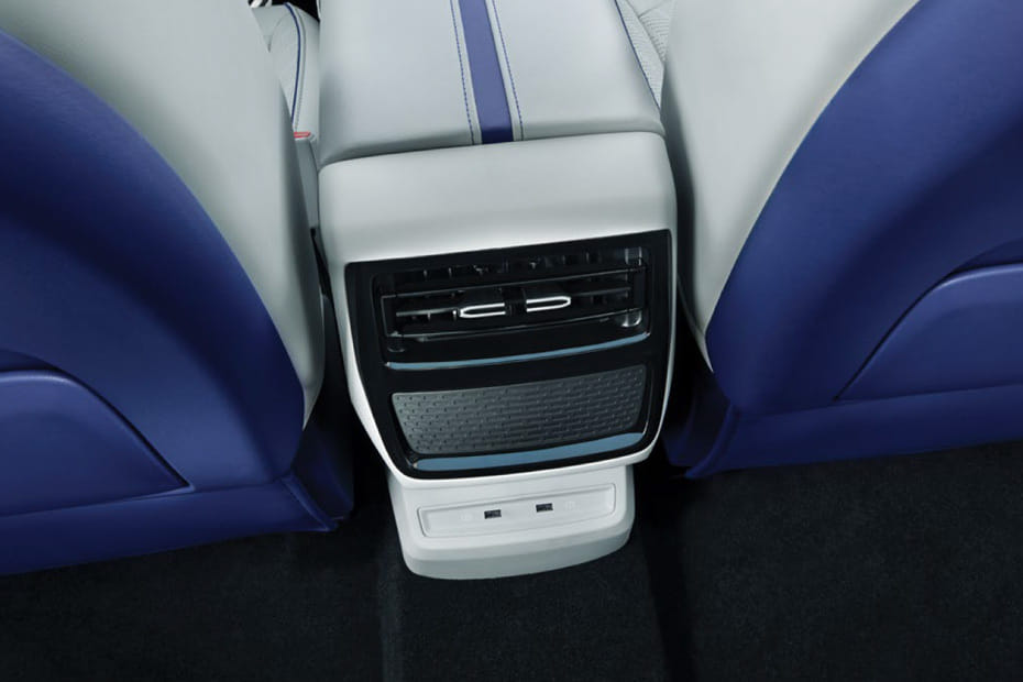 Whale Rear AC Controls