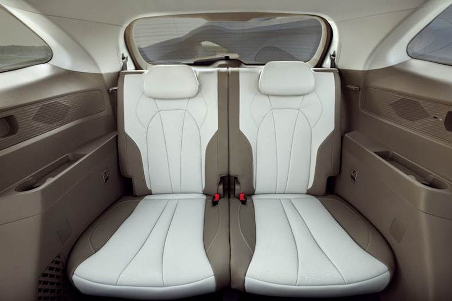MG RX9 Rd Row Seat