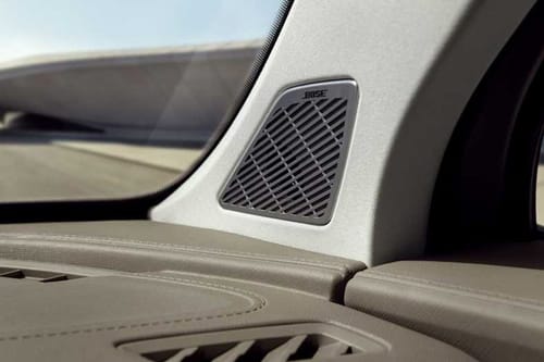 Speakers View of إم جي RX9