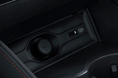 Power Accessories Outlet View of MG HS