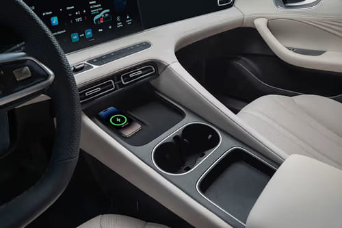 Power Accessories Outlet View of إم جي 8