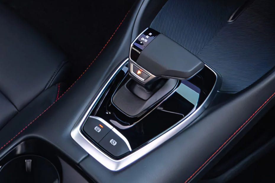 إم جي جي تي 2026 Gear Shifter