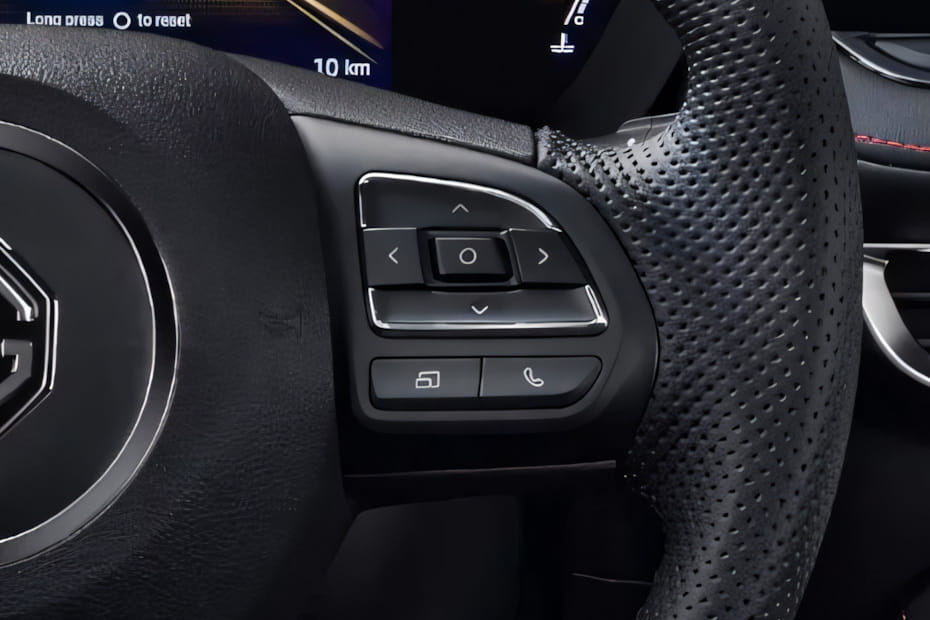 إم جي جي تي 2026 Multi Function Steering