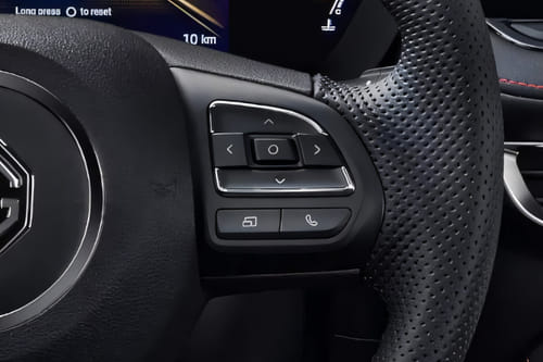 إم جي جي تي 2026 Multi Function Steering