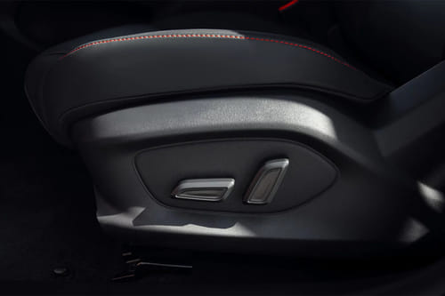 إم جي جي تي 2026 Seat Adjustment Controllers