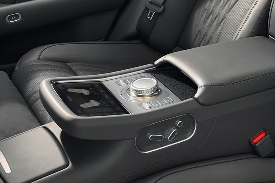 G90 Armrest Rear